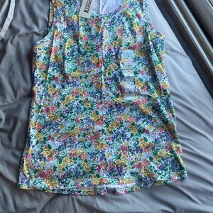 Duluth Trading Co Women’s XS Floral Sleeveless Top